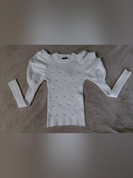Forever 21 Sweaters - NWT Forever 21 Pearl Embellished Puff Sleeve Ribbed Sweater Top XS White